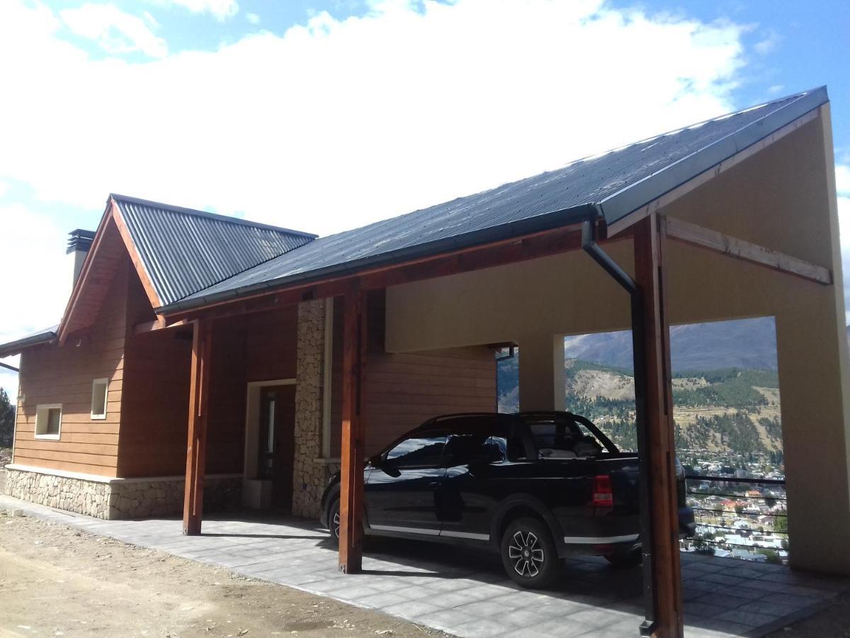 Altos De * Esquel